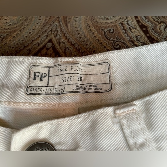 Free People Distressed White Denim Cut Off Geometric Aztec Pattern Jean Shorts - Picture 3 of 5